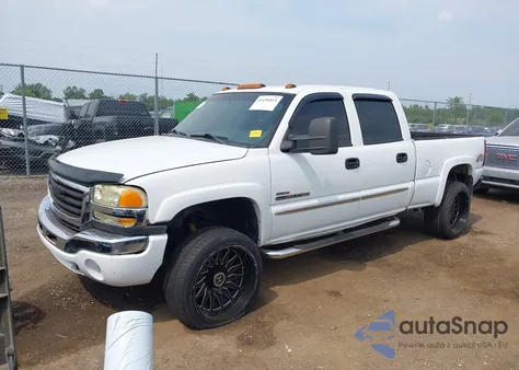 2005 GMC Sierra 2500Hd Sle from USA, damaged, VIN 1GTHK23255F811576